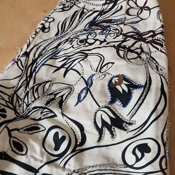 Zara cream printed jewelry high waisted shorts women's size 8 - Picture 4 of 5